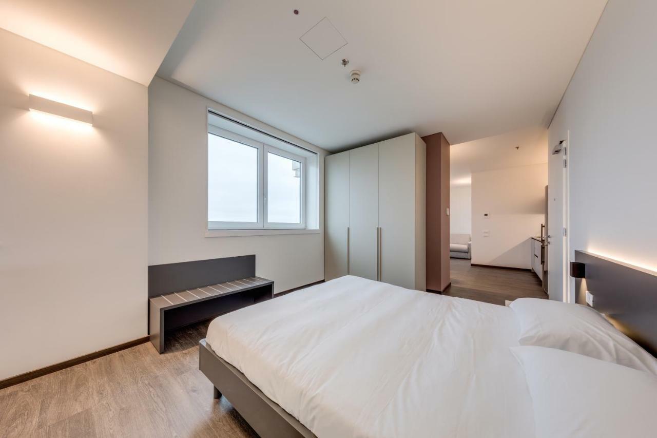 Sky Tower Suite Mestre Kültér fotó